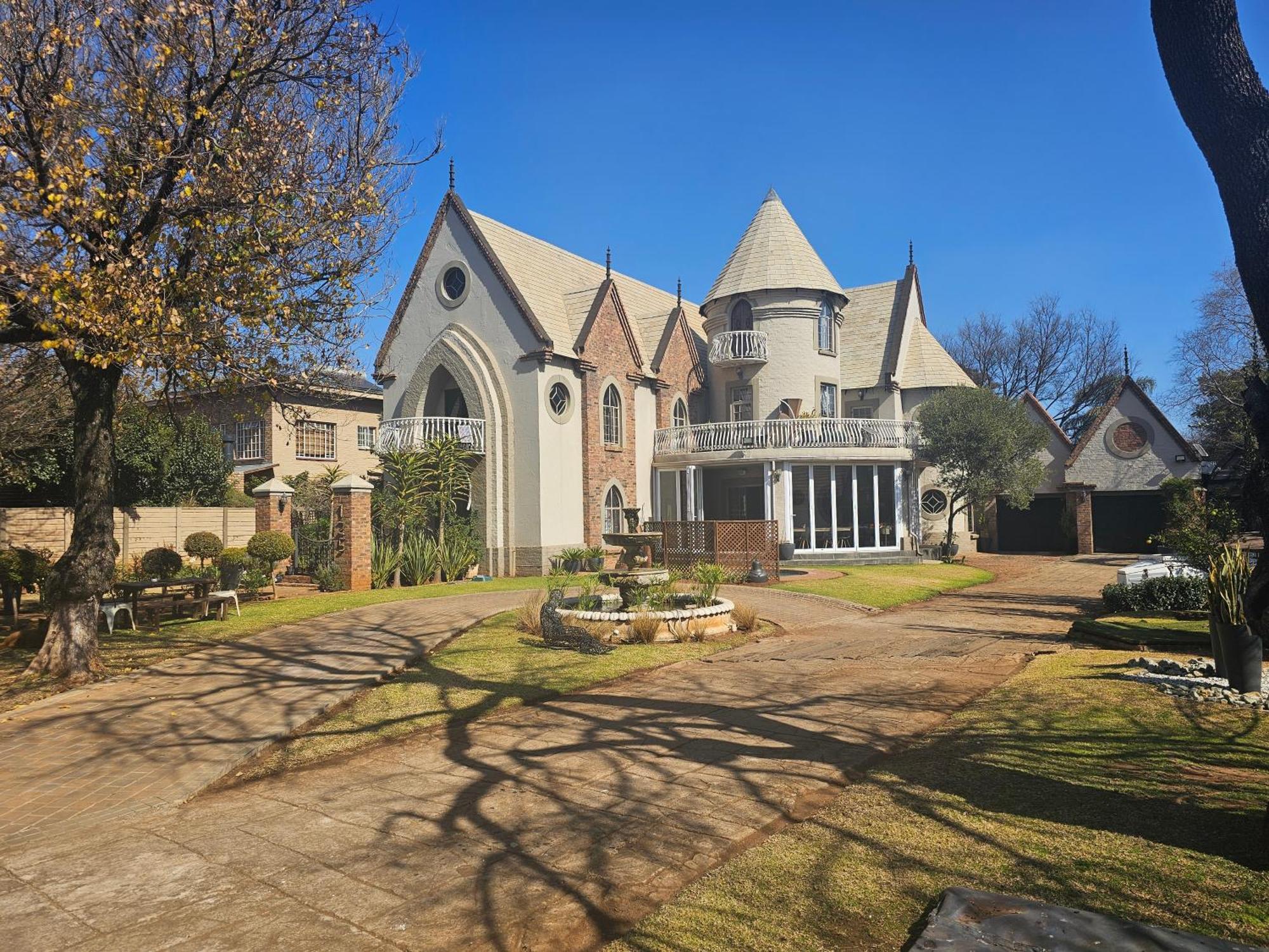 Castle Home Centurion Exterior photo
